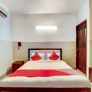 Oyo 28461 Royal Hotel Delhi (National Capital Territory of India)